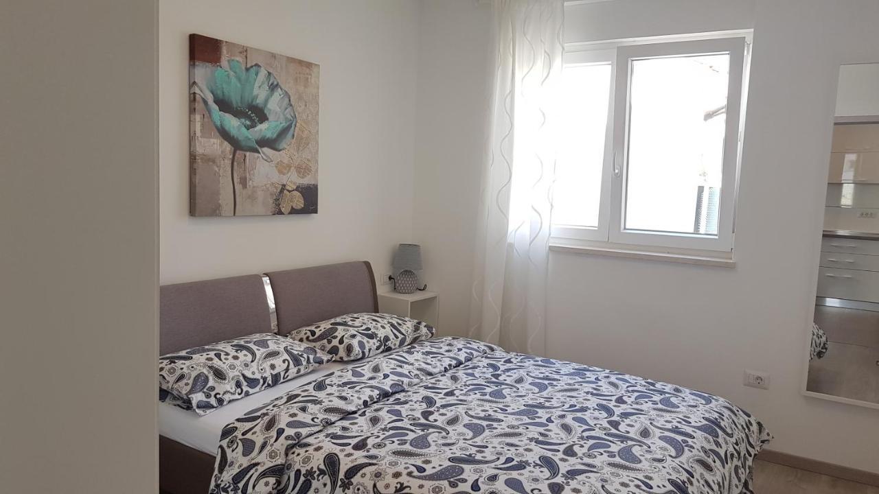Luna Apartment Poreč Exteriör bild
