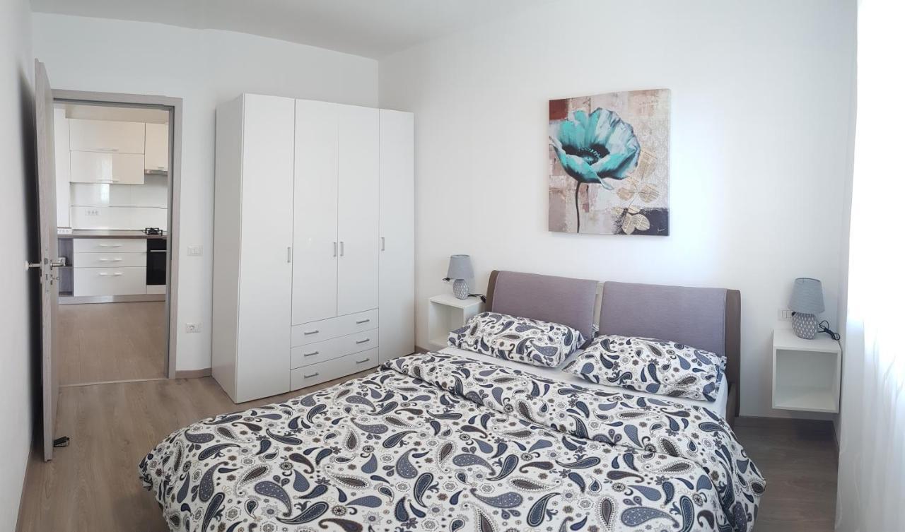 Luna Apartment Poreč Exteriör bild